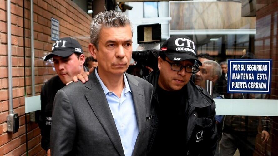 A Fernández, la Fiscalía le imputó los delitos de concierto para delinquir, violación ilícita de comunicaciones y violación de datos personales, cargos que no fueron aceptados por el detenido. Foto: Colprensa