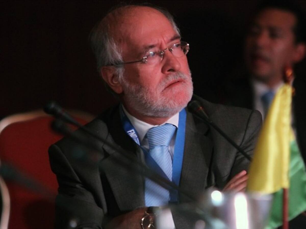 Senador caldense justifica su voto negativo a la Consulta Popular propuesta por el gobierno nacional