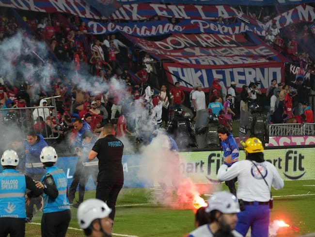 Hincahs de Medellín y Nacional se enfrentan en el estadio Atanasio Girardot / Colprensa.