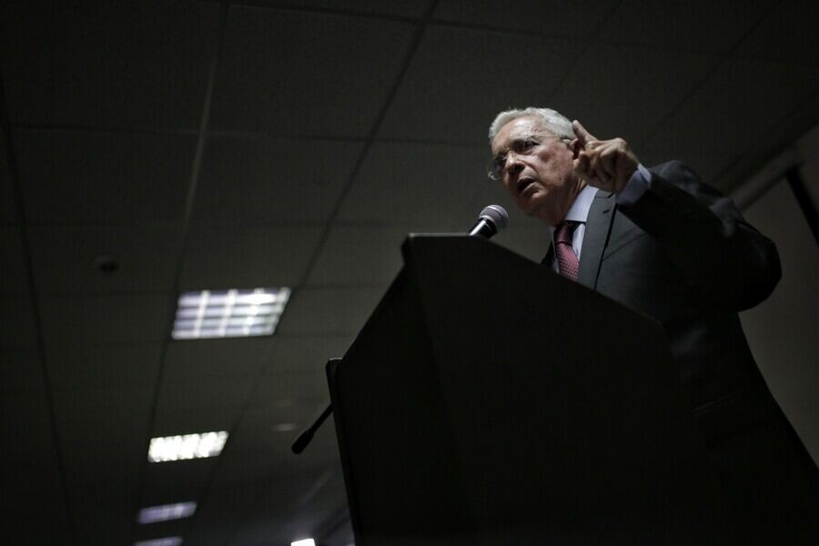 Uribe pide investigar si ‘Calzones’, activista del Centro Democrático, amenazó de muerte a Petro. Foto: Colprensa.