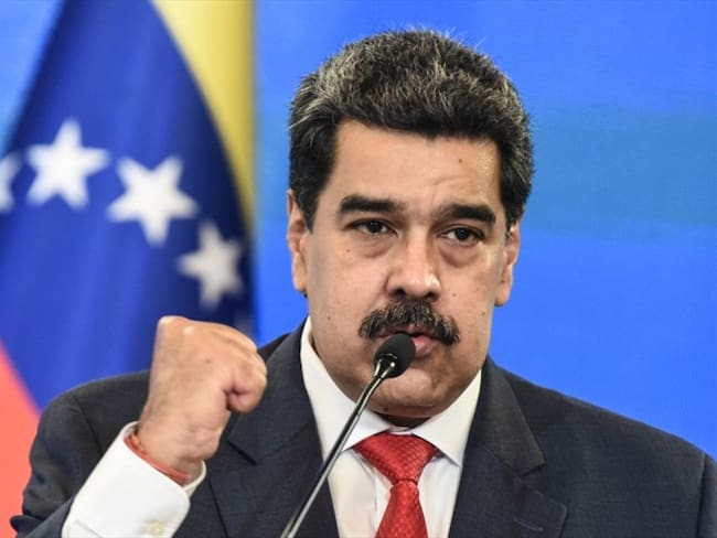 Maduro criticó que Duque cerrara el espacio aéreo a un avión que trasladaba a 200 personas que fueron acompañantes en el cuestionado proceso electoral del pasado domingo . Foto: Carolina Cabral/Getty Images