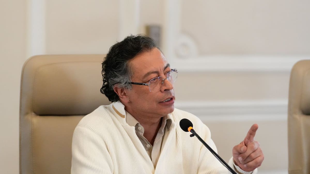 Tras orden de captura de Velásquez y Camargo, Petro dice que Fiscalía Guatemala “obedece al crimen”