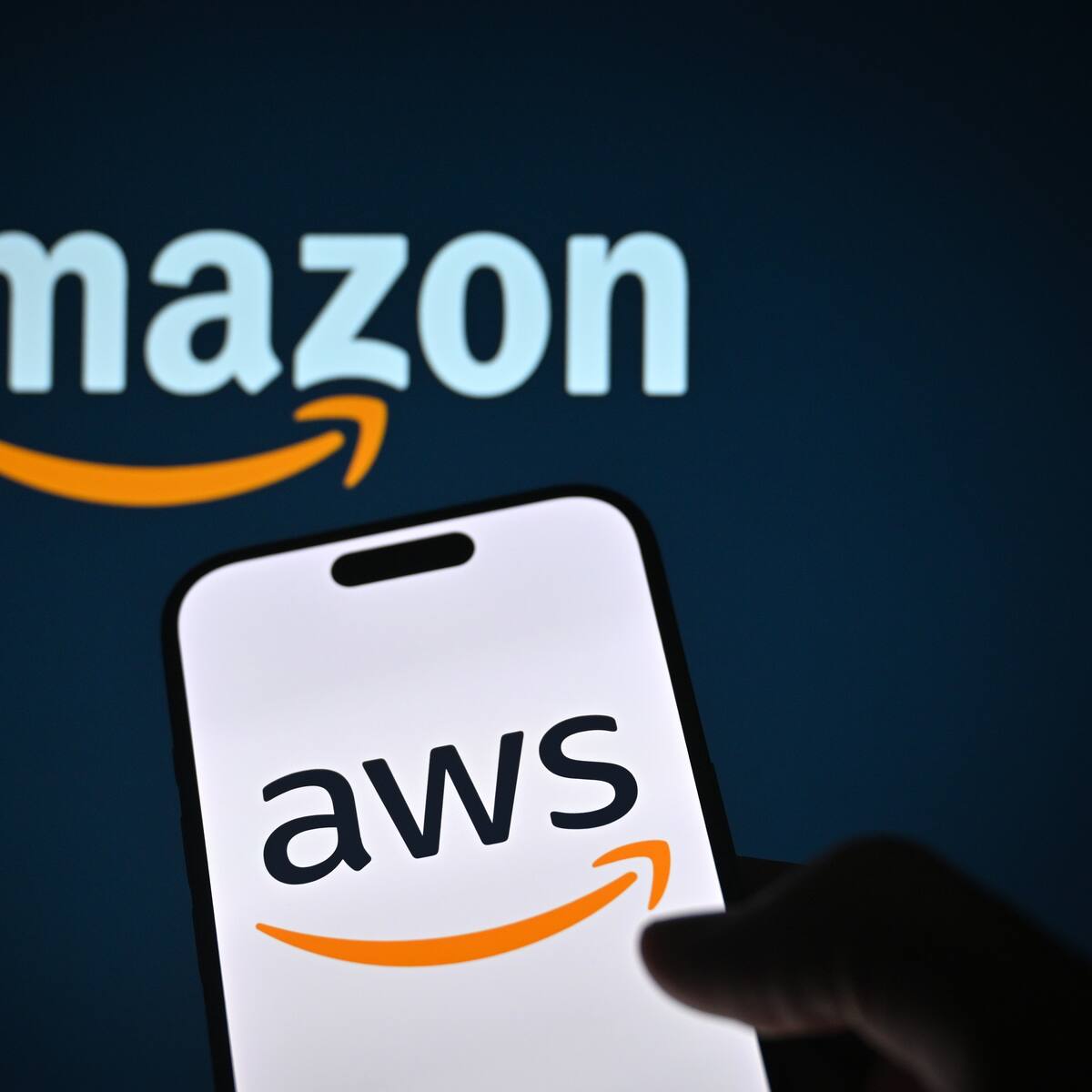 Falla del servicio en la nube de Amazon perturba parte de internet en el mundo