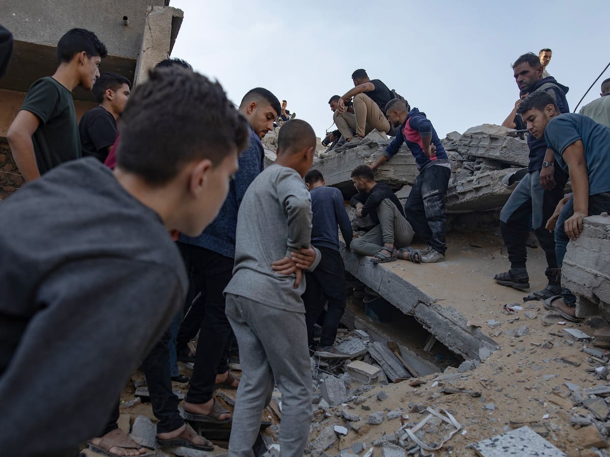 Nueve muertos y 50 desaparecidos dejó nuevo ataque israelí a una casa en el norte de Gaza