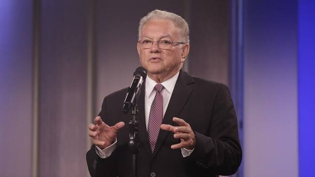 Eduardo Stein prendió las alarmas por la falta de recursos para enfrentar el flujo de venezolanos hacia países de la región. Foto: Colprensa