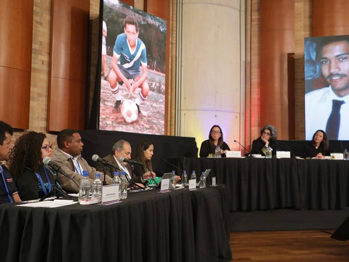 Por buscar a mi hermano, Farc devolvió a mi papá desnudo al pueblo: Augusto Hinojosa