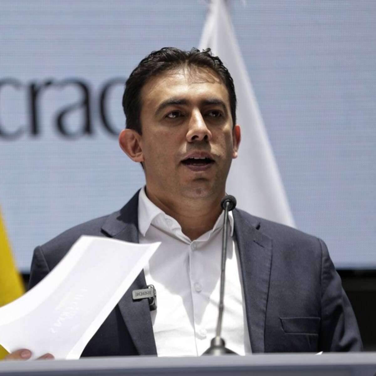 Ordenan al registrador Alexander Vega responder cuestionamientos de Pastrana sobre elecciones