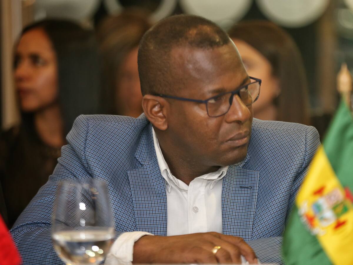 Gobernador del Cauca recibió el premio Afrocolombiano del año