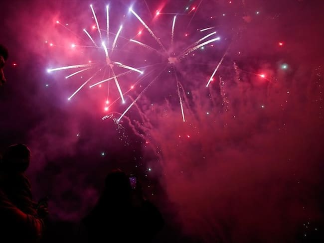 Al menos 28 personas resultaron quemadas, varias de gravedad, al explotar una gran cantidad de fuegos pirotécnicos en el municipio de Manatí. Foto: Colprensa