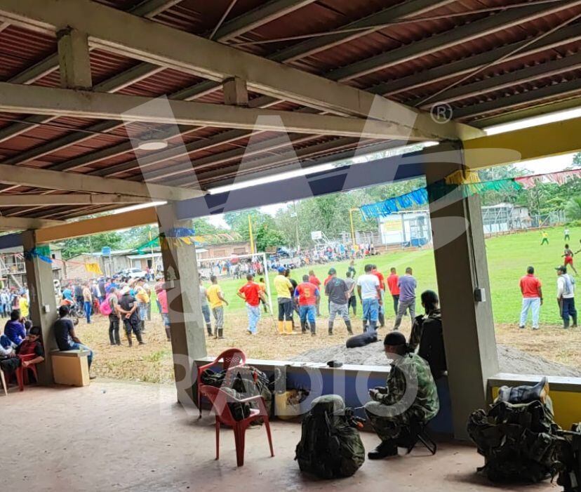 Soldados retenidos en Tumaco. Foto: W Radio