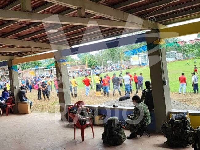 Soldados retenidos en Tumaco. Foto: W Radio