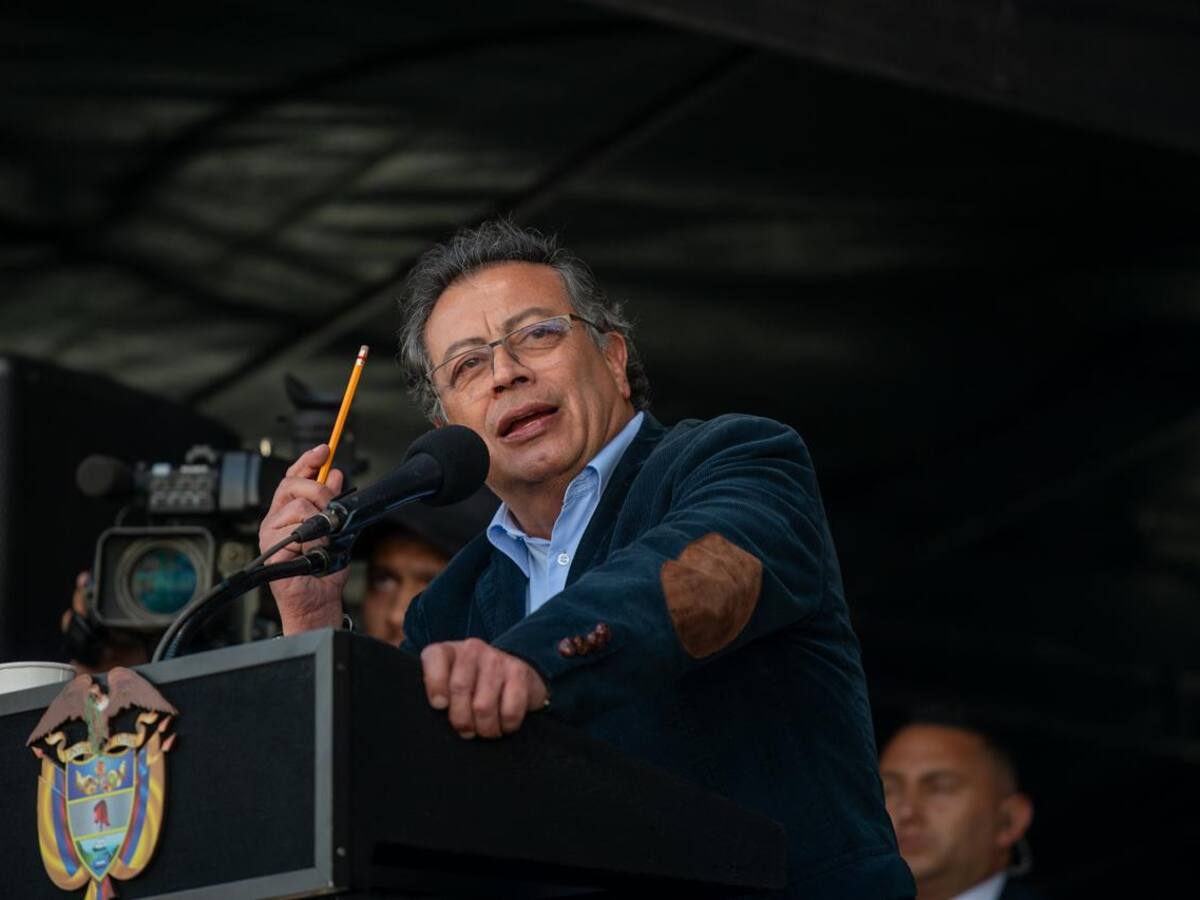 Tutela contra Petro por presuntas irregularidades en selección de candidato para procurador