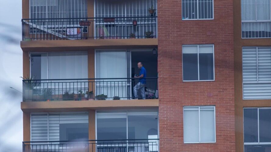 Se indagó sobre la opinión de los ciudadanos acerca de las condiciones en Colombia por efecto del aislamiento obligatorio por cuenta del coronavirus (COVID-19). Foto: Getty Images