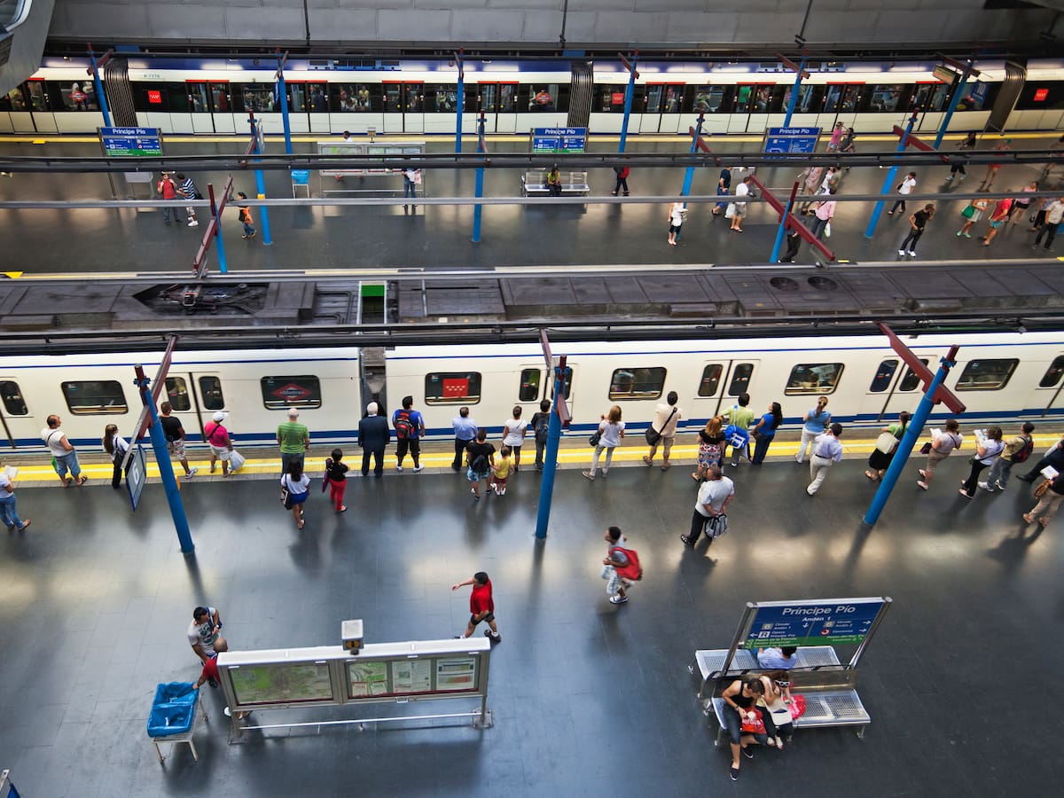 40 años de cárcel a colombiano que grababa partes íntimas de mujeres en el metro de Madrid