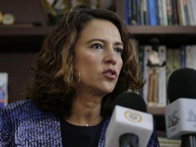 La ministra del Interior, Nancy Patricia Gutiérrez aseguró que se trata de una medida para impedir que esos delitos caigan en la impunidad. Foto: Colprensa