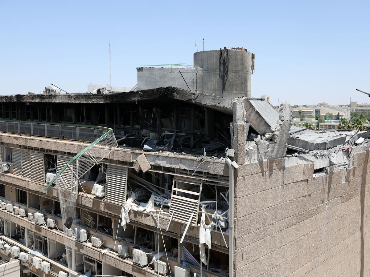 Tres personas resultaron heridas de gravedad en el último ataque iraní, entre ellas un menor de edad