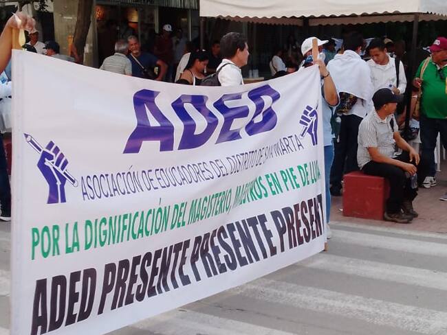 Agremiaciones sindicales en el Magdalena se sumaron a la marcha del 21 de noviembre. Foto: W Radio.
