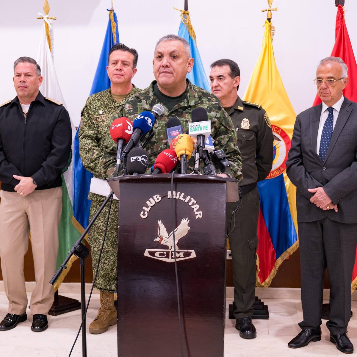 Ejército confirmó hallazgo de fosa común con cuerpos al parecer fusilados por disidencias