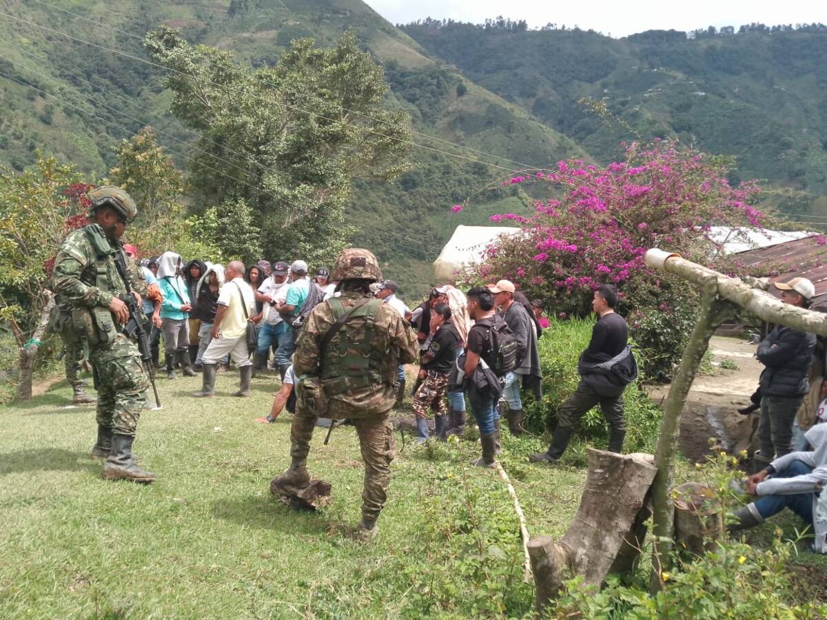 Se presentó asonada contra el Ejército en Huila