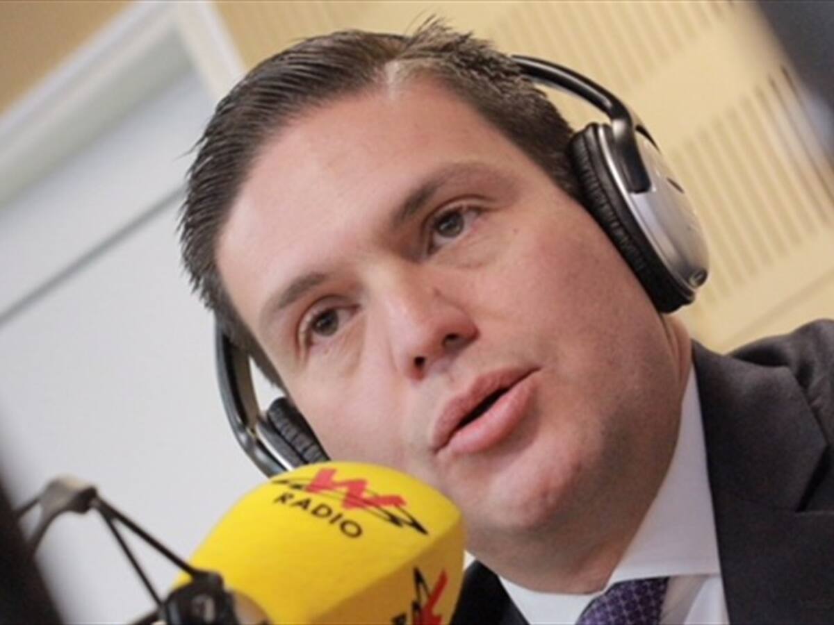 Los jefes del ELN viven en Venezuela, se lo dije al presidente varias veces: Pinzón