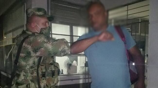 El Ejército informó que, el comerciante es de la ciudad de Cali e iba a ser trasladado a zona montañosa . Foto: Ejército Nacional
