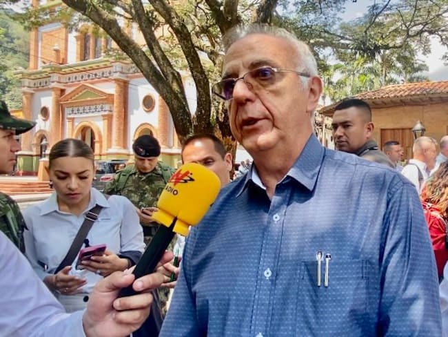 El ministro de Defensa Iván Velasquez. Foto: W Radio.