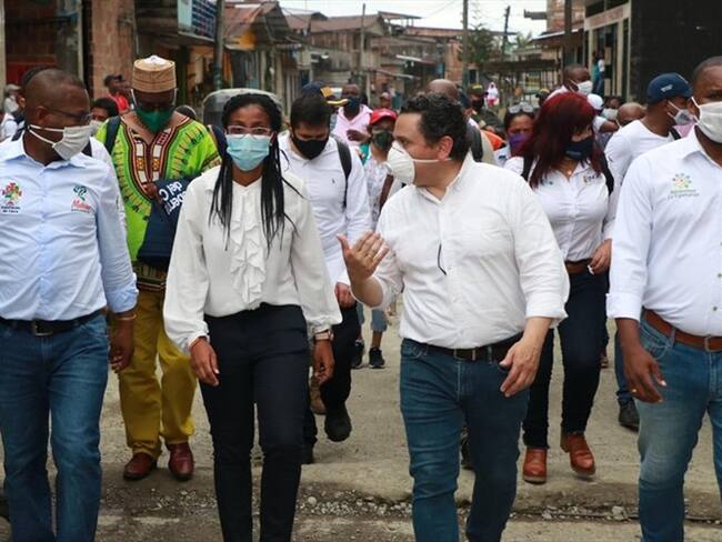El alto comisionado para la Paz, Miguel Ceballos, acompañó la reunión . Foto: Cortesía