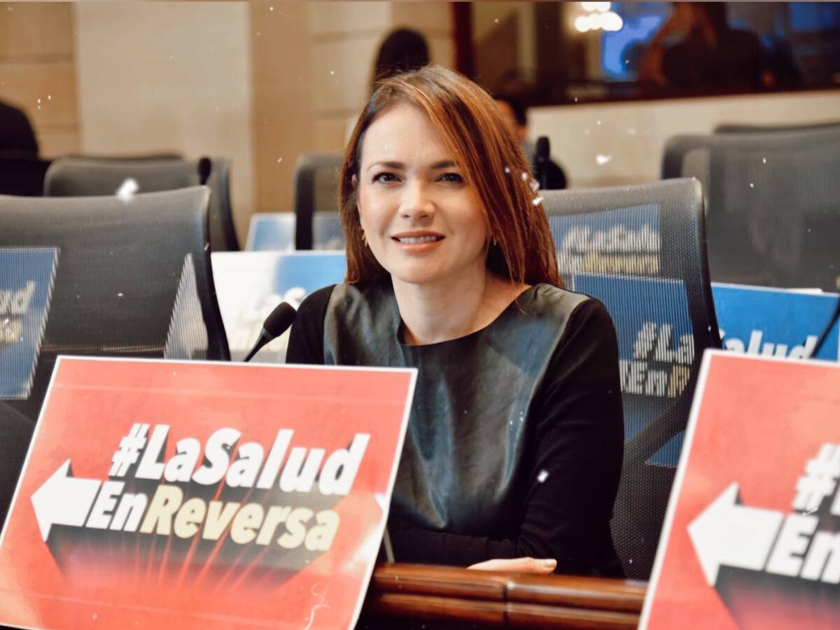 Al Oído | “Es mentira que sea un Gobierno para los jóvenes”: Carolina Arbeláez