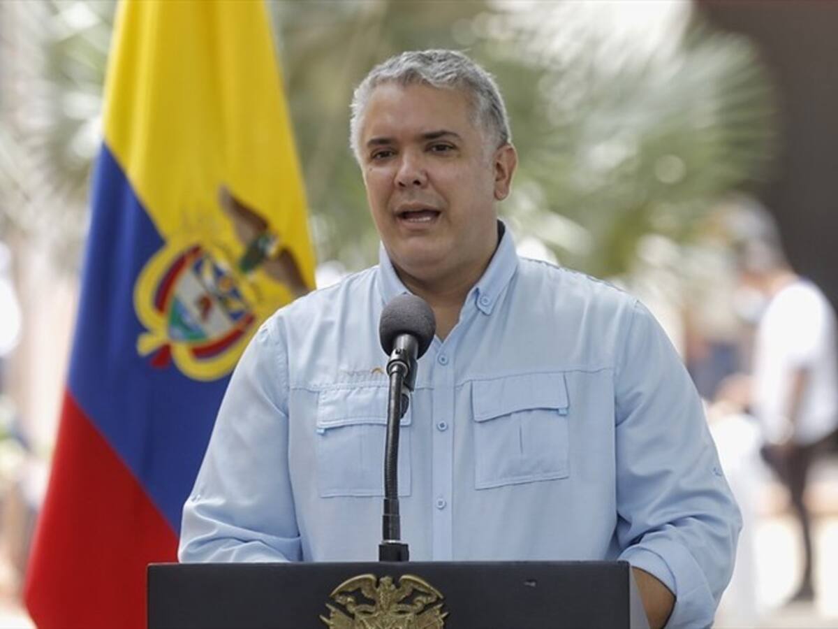 Duque apoya patrullaje militar en Bogotá y lo califica como "oportuno y necesario"