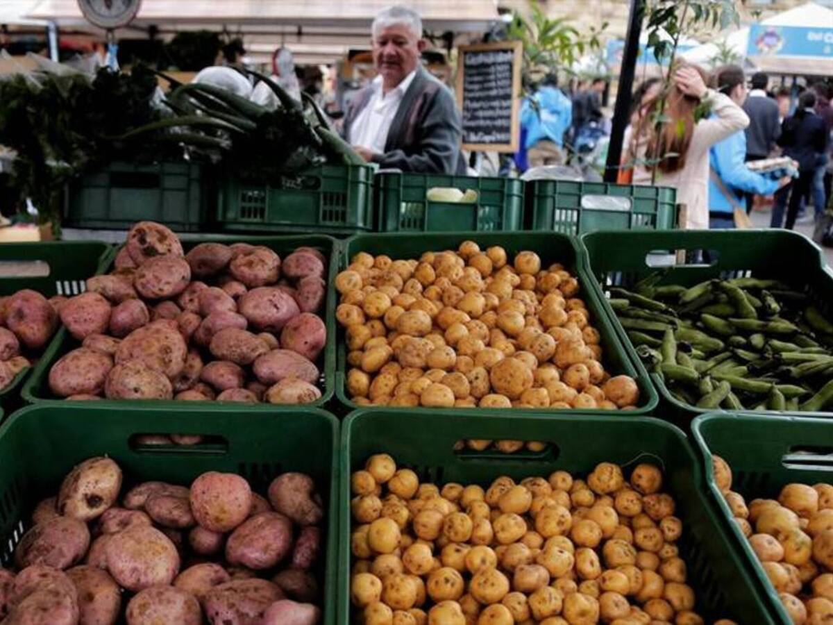 En medio de la lluvia saquearon vehículo en Soledad, Atlántico