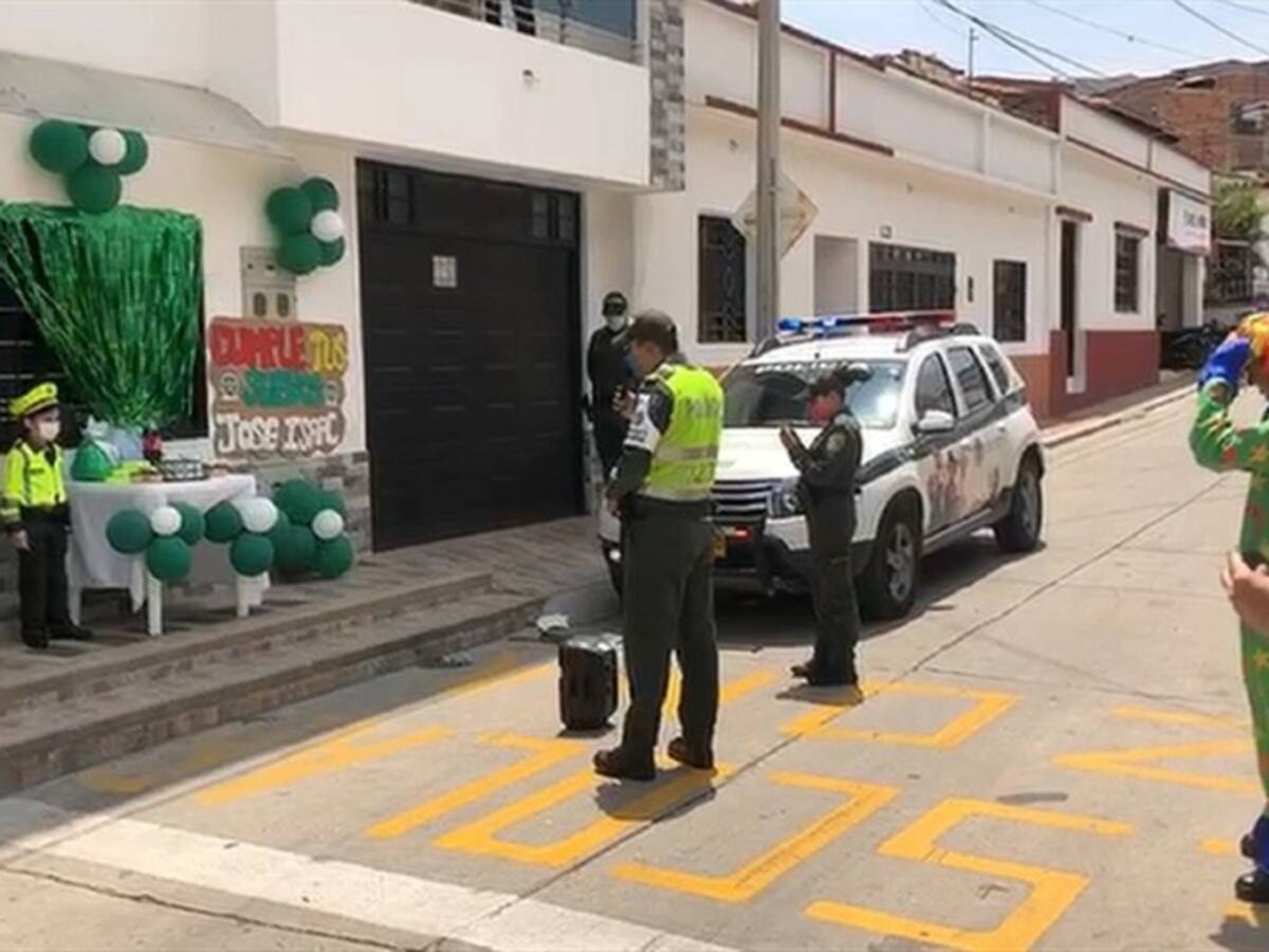 Policía por un día, el sueño de un niño en medio de la pandemia del COVID-19