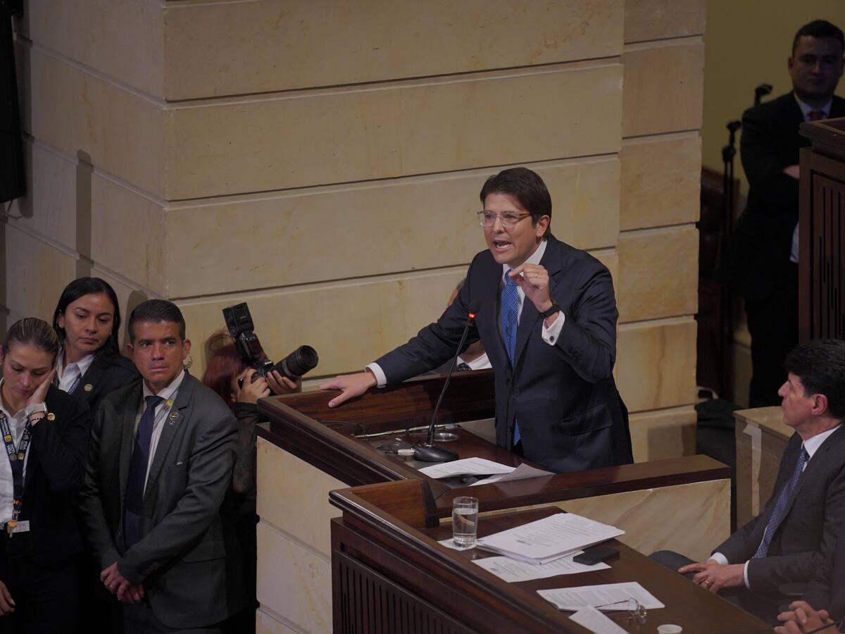 Miguel Uribe dijo que el gobierno Petro "fue una gran estafa" en su discurso de oposición