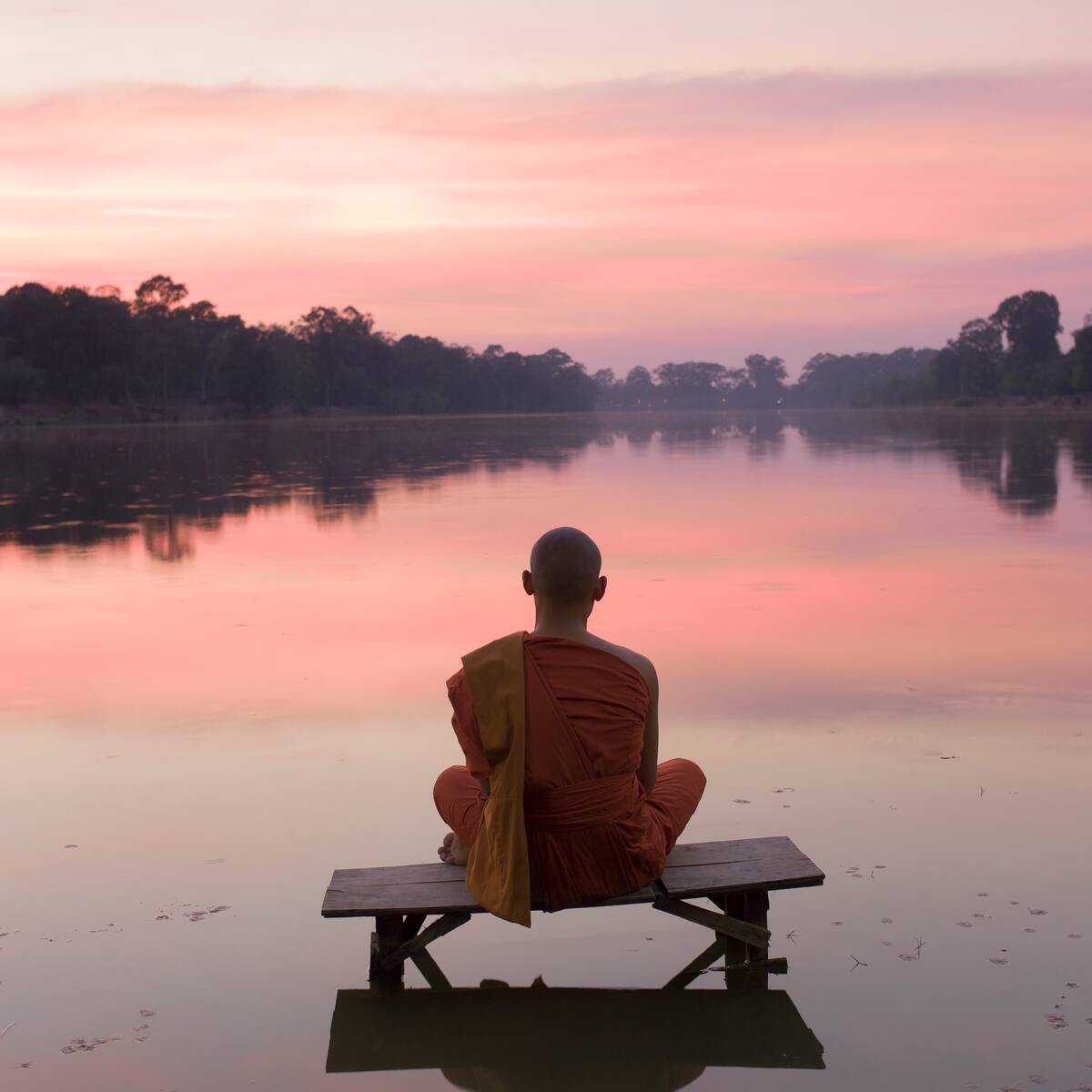 ¿Por qué los monjes hacen votos de silencio? Razones de esta práctica