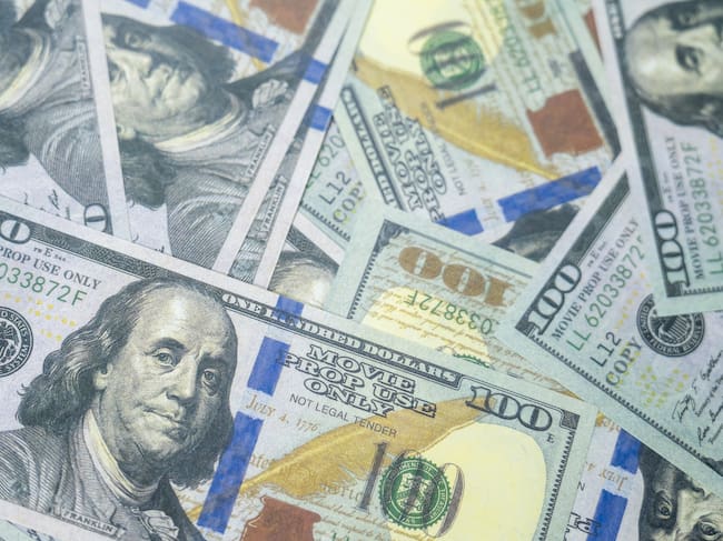 Dolares de Getty Images.