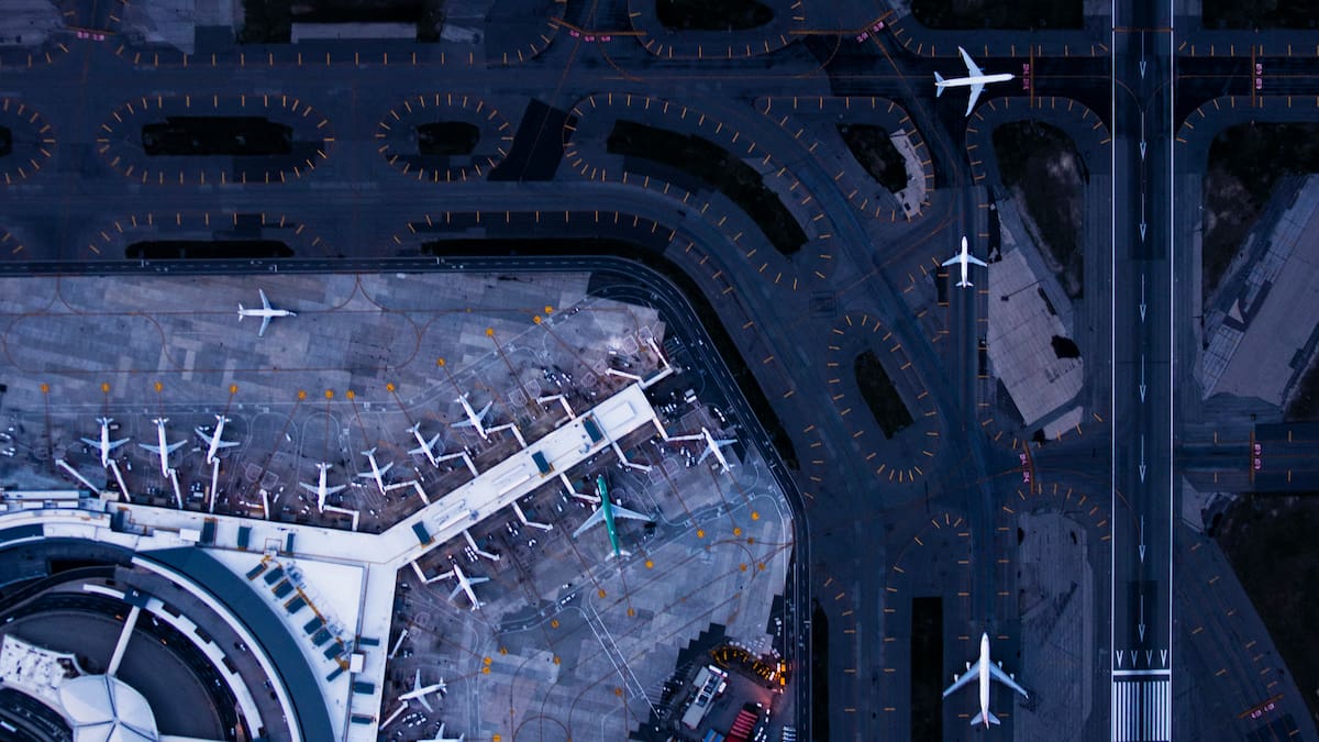 Cierre del gobierno puso el tráfico aéreo de EE.UU. al borde del caos