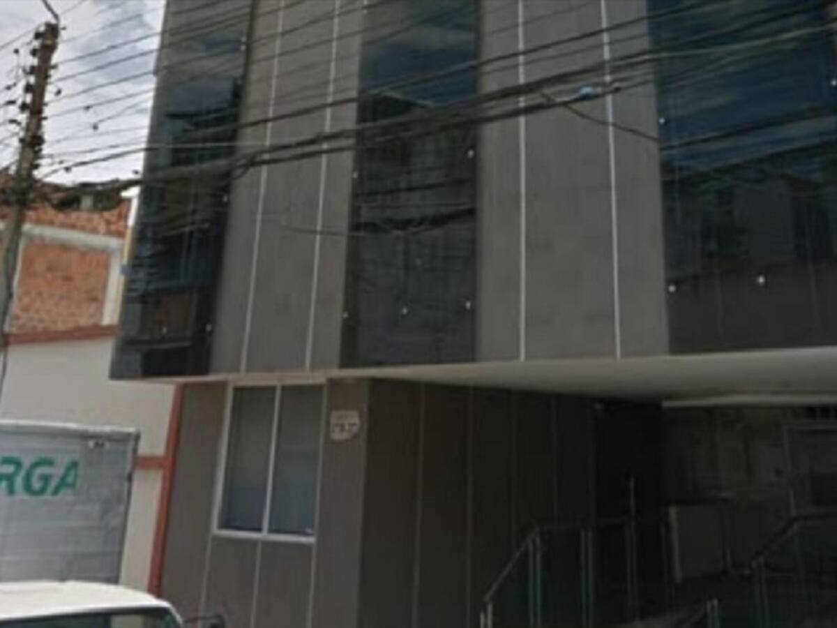 Más de seis meses sin salario llevan empleados de la Clínica Remy en Bucaramanga