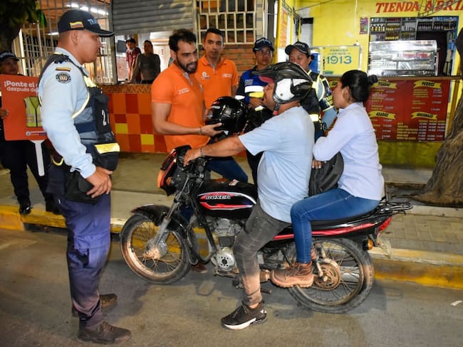 Controles en vía de Santa Marta. Foto: Alcaldía de Santa Marta