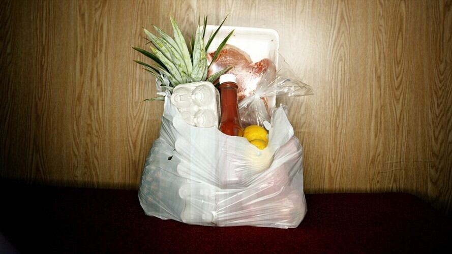 Esta es la nueva tarifa del impuesto por bolsas plásticas en el supermercados. Foto: Getty Images