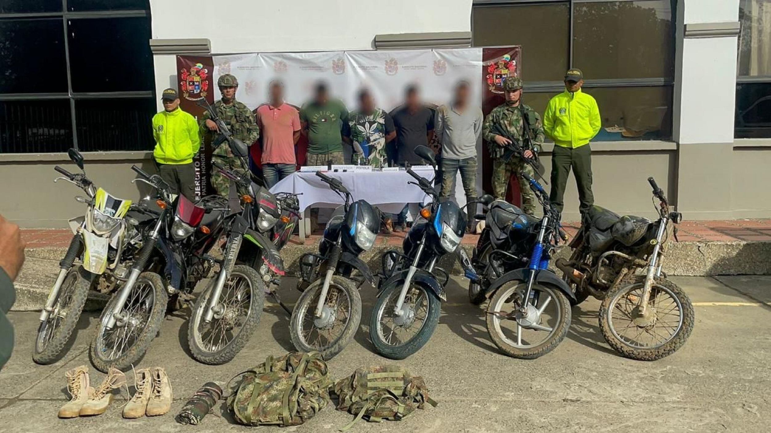 Desmantelan centro de entrenamiento del Clan del Golfo en zona rural de Lorica, Córdoba. Foto: Ejército.