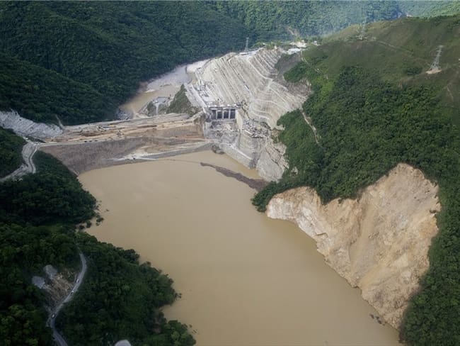 El río Cauca redujo en cerca de un 20 % su caudal de ingreso al proyecto. Foto: Colprensa - Hidroituango