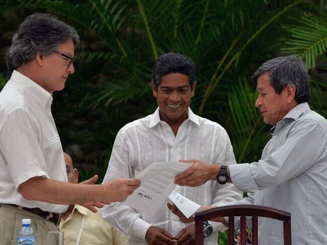 Diálogos de paz con el ELN: ¿qué salió mal en esa negociación?