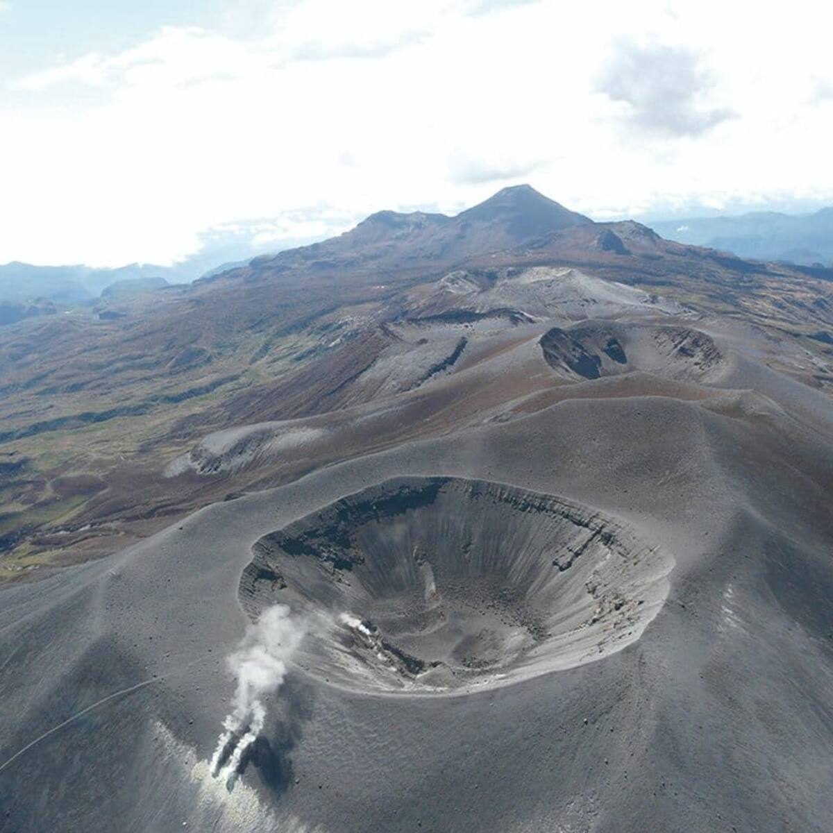 Se registraron señales sísmicas continuas con posible emisión de ceniza en el volcán Puracé en Cauca