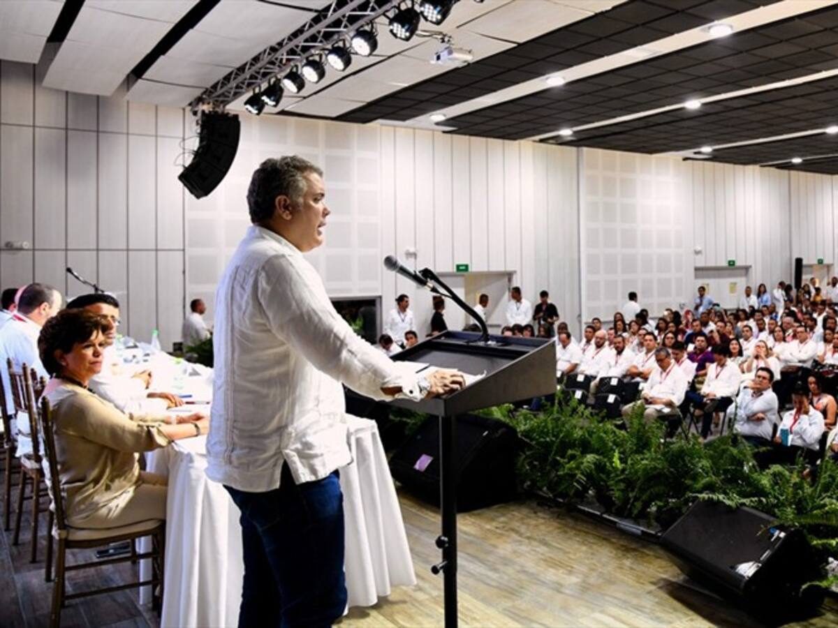 Duque pide a personeros denunciar actos de corrupción electoral