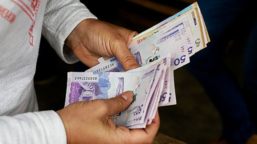 Proponen aplazar el pago de la prima de junio para diciembre. Foto: Getty Images