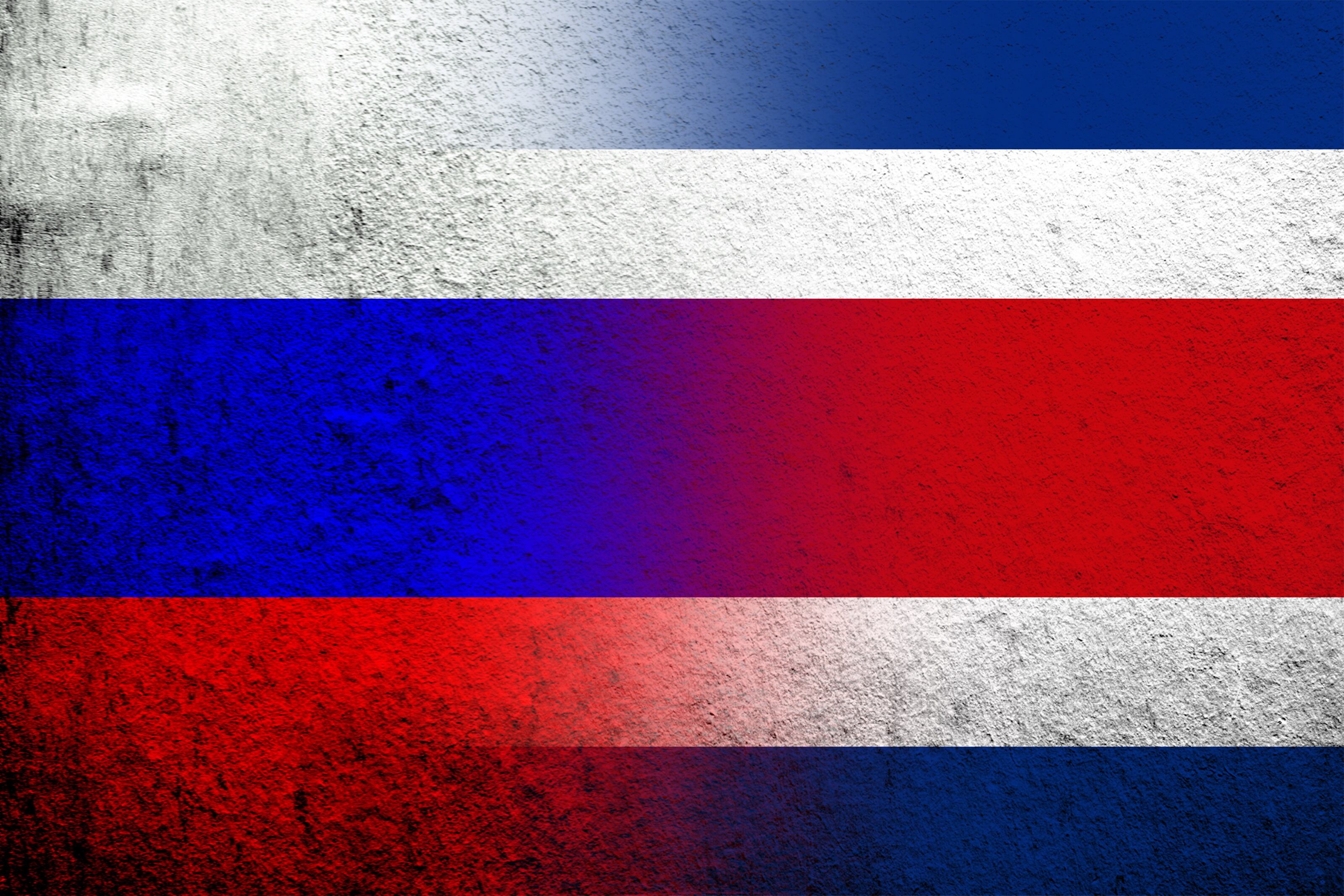 Banderas de Rusia y Costa Rica imagen de referencia. Foto: Getty Images.