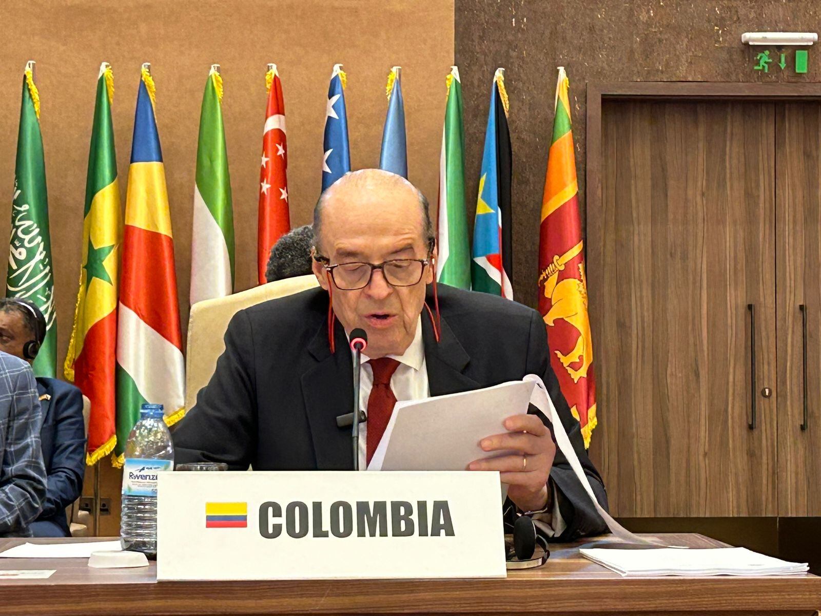 El canciller Álvaro Leyva dio a conocer en Uganda. Foto: Cancillería