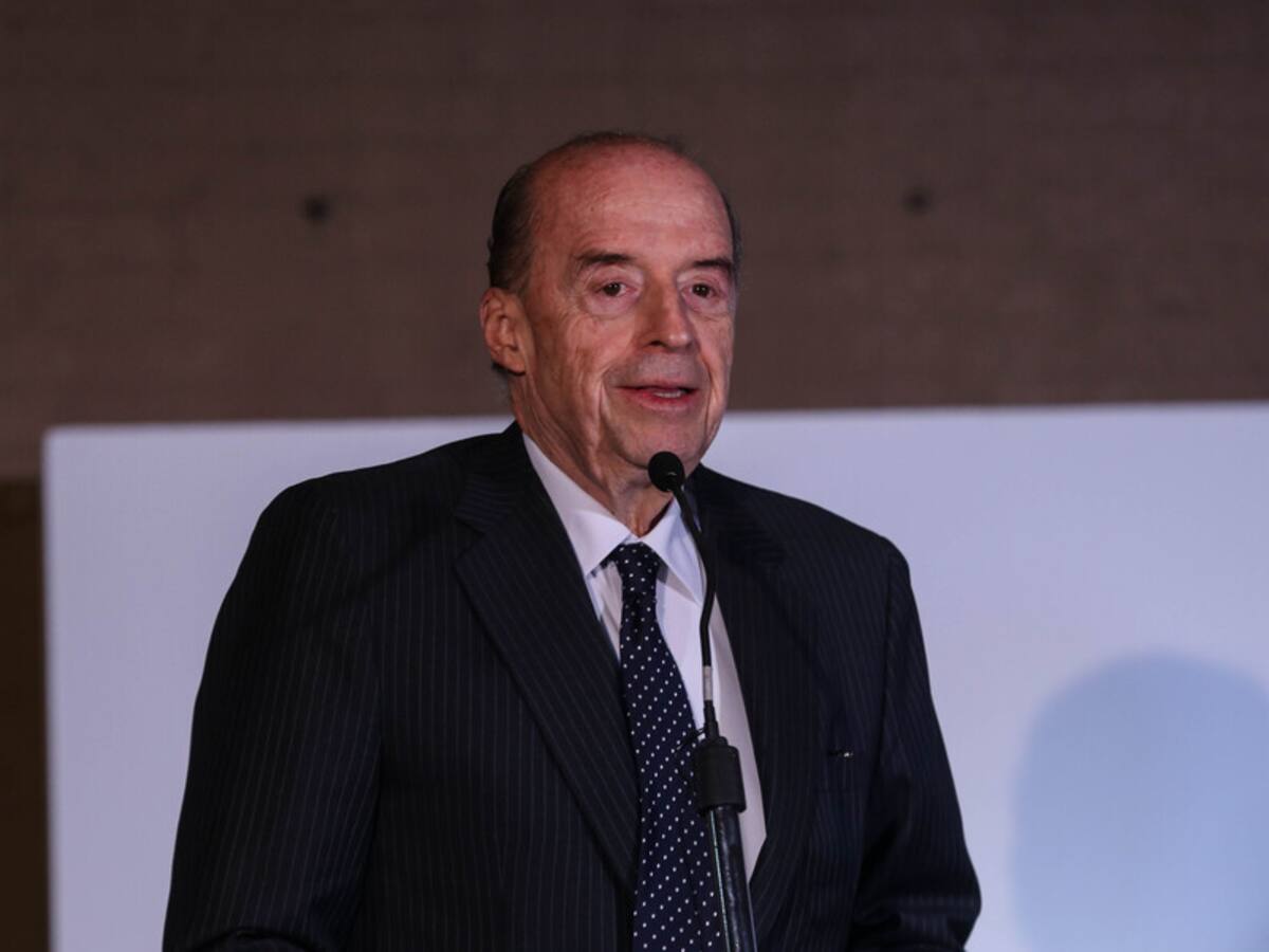 Centro Democrático promoverá una moción de censura contra el canciller Álvaro Leyva