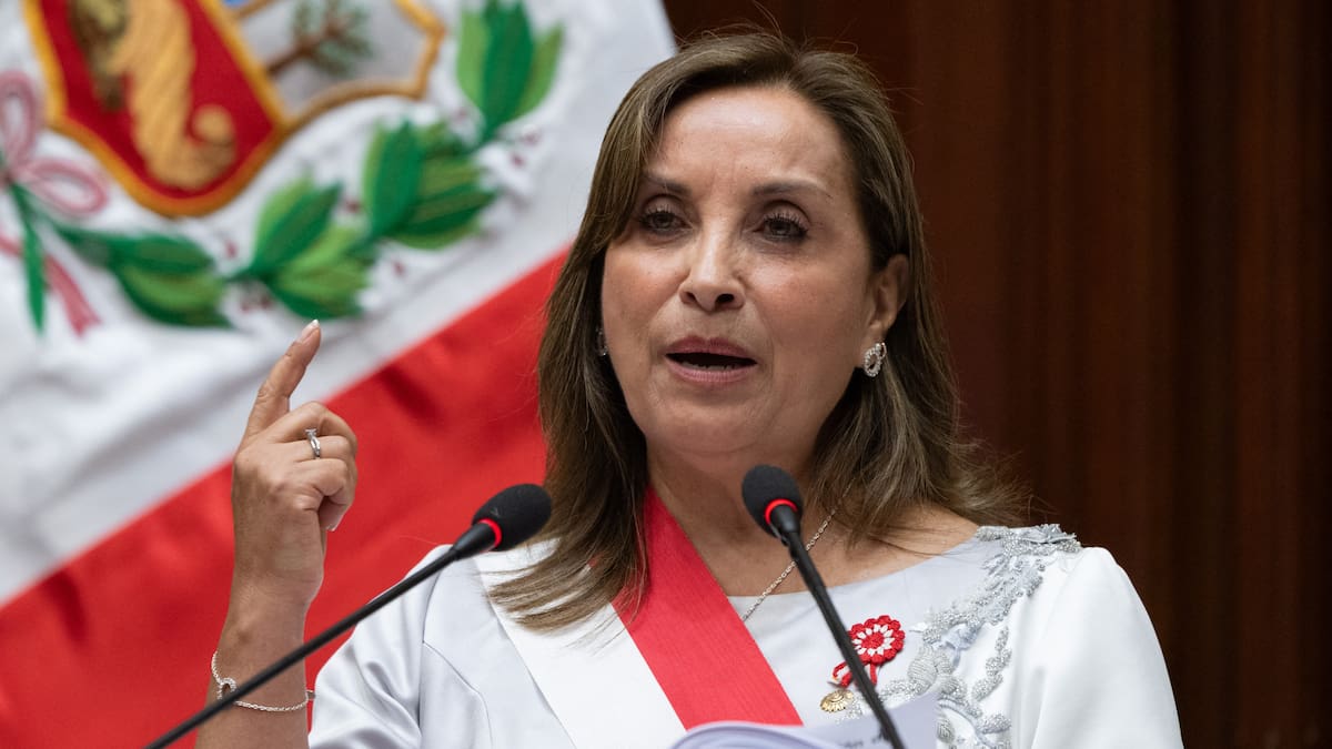 Boluarte dice que evitó que Perú sea “un país fallido como Cuba, Venezuela y Bolivia”