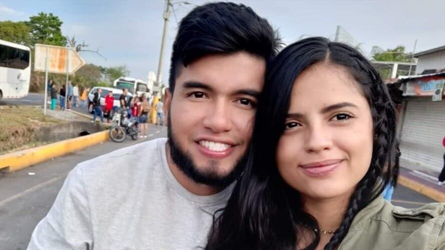 Multan a pareja en Buga por realizar actos sexuales en vía pública. Foto: Facebook Isabella Campo