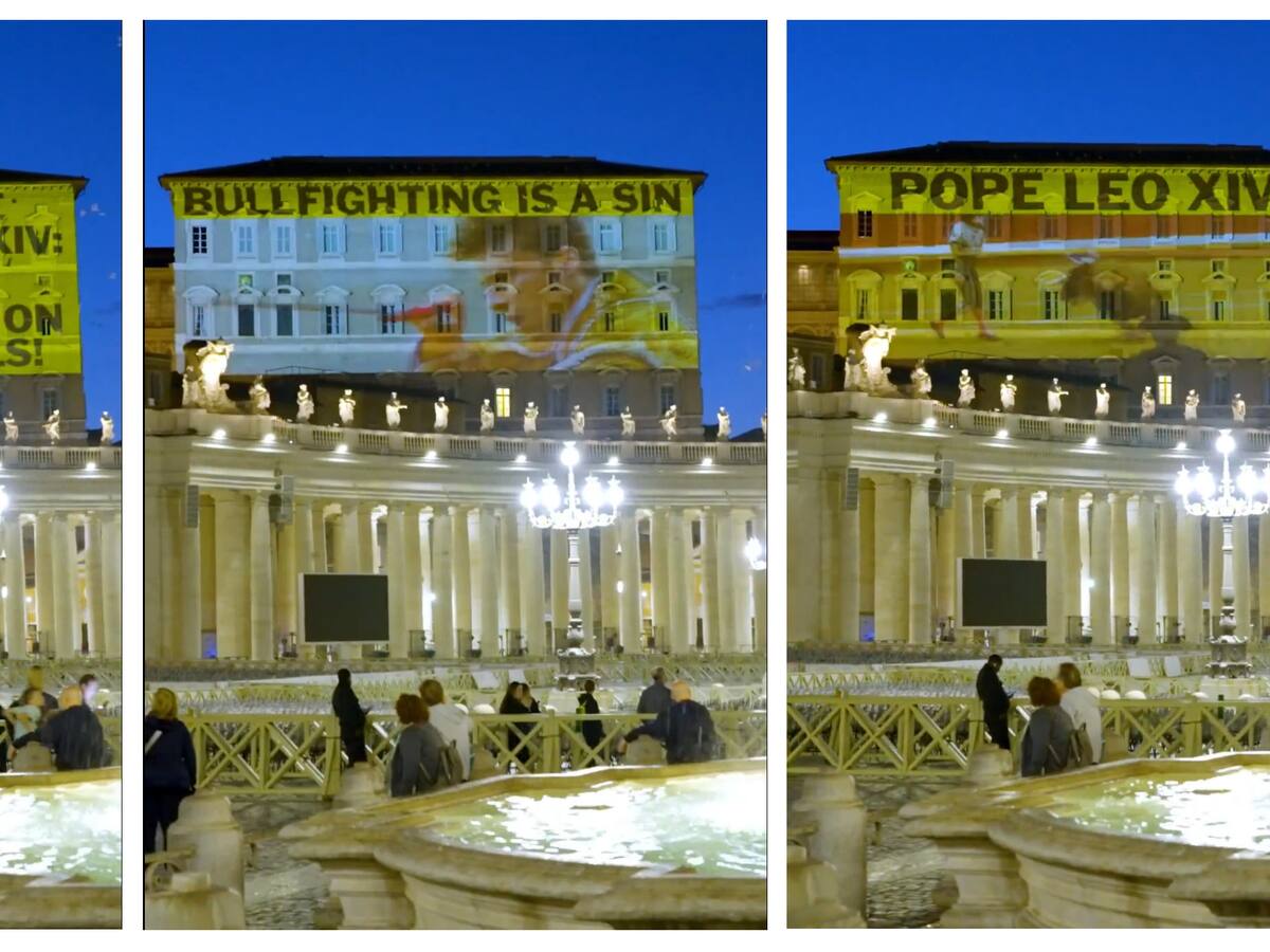 PETA proyectó en la fachada del Vaticano el número 200.000 por firmas contra corridas de toros